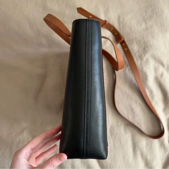 Madewell Small Transport Crossbody Bag in Black and English Saddle - Picture 8 of 10